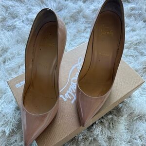 Christian Louboutin Nude Patent Heels Pigalle Follies Made in Italy